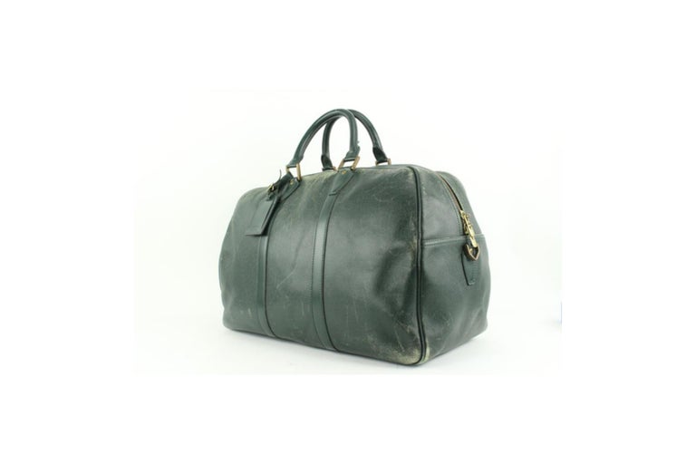 Louis Vuitton Green Taiga Leather Kendall PM Keepall Duffle 24LV2
Made In: France
Measurements: Length: 18 