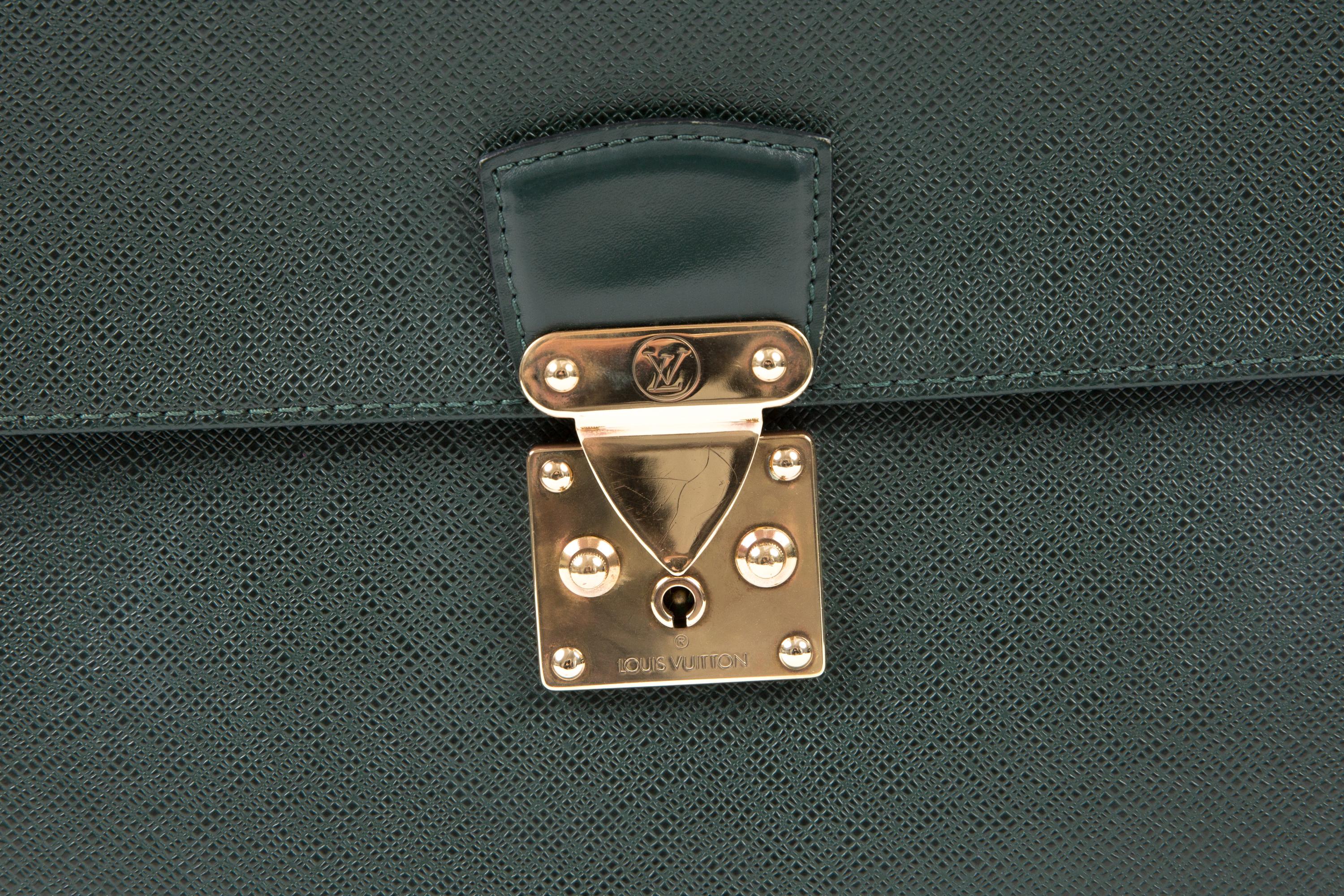 Men's Louis Vuitton Green Taiga Leather Laguito Briefcase Bag For Sale
