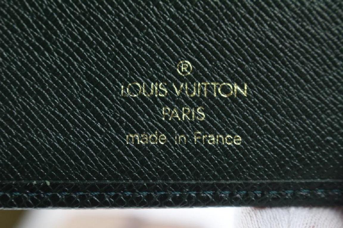 Women's Louis Vuitton Green Taiga Leather Long Bifold Flap Wallet 136lvs429