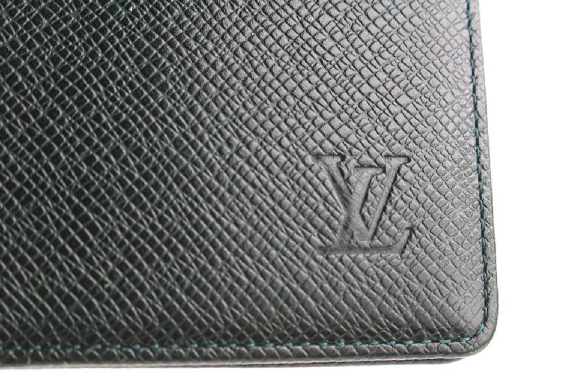 Louis Vuitton Green Taiga Leather Long Bifold Flap Wallet 136lvs429 2