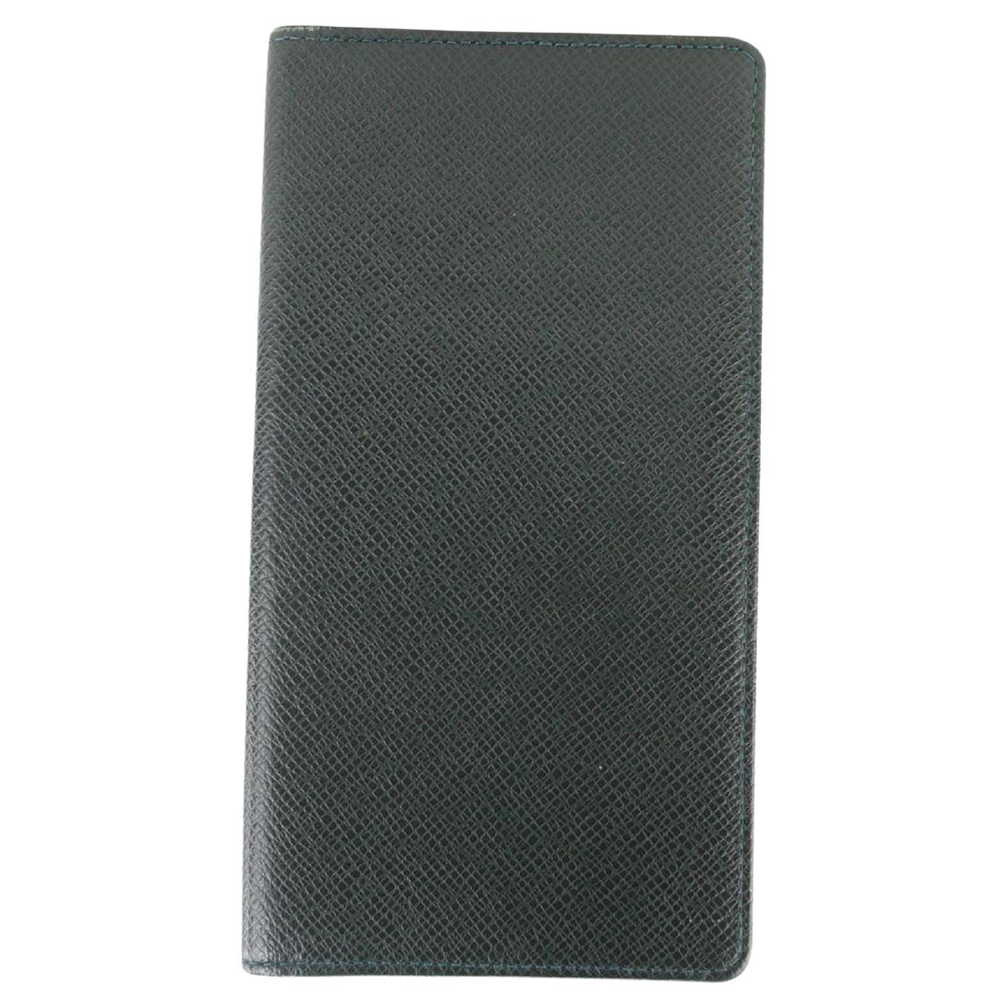 Louis Vuitton Green Taiga Leather Long Bifold Flap Wallet 136lvs429