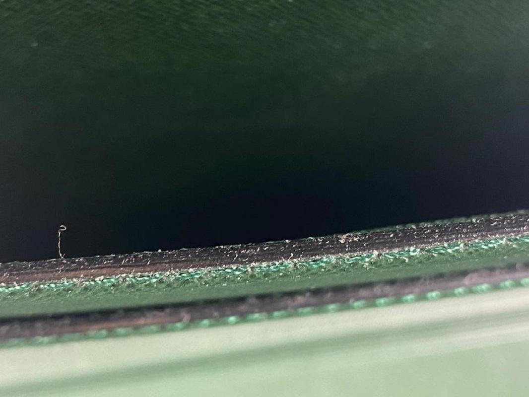 Louis Vuitton Green Taiga Leather President Attache Briefcase 3lva121 en vente 7