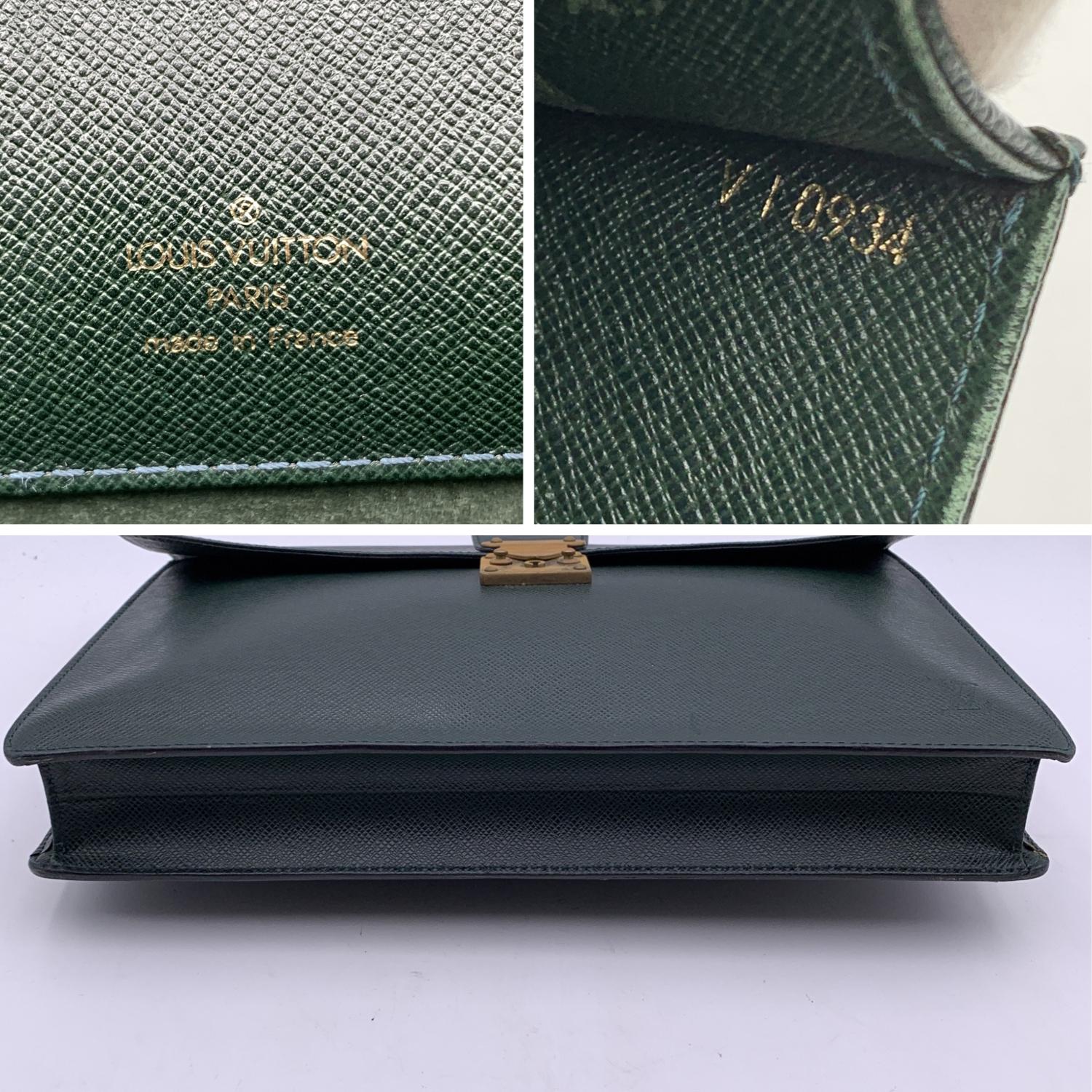 Louis Vuitton Green Taiga Leather Robusto 1 Compartment Briefcase 2