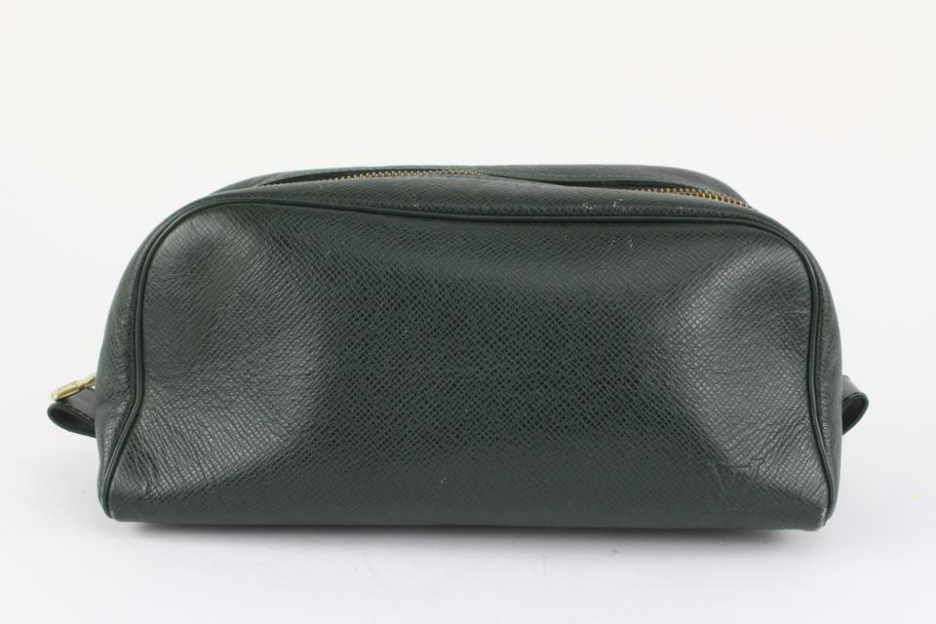 Women's Louis Vuitton Green Taiga Leather Trousse Cosmetic Pouch Toiletry Case 1210lv40