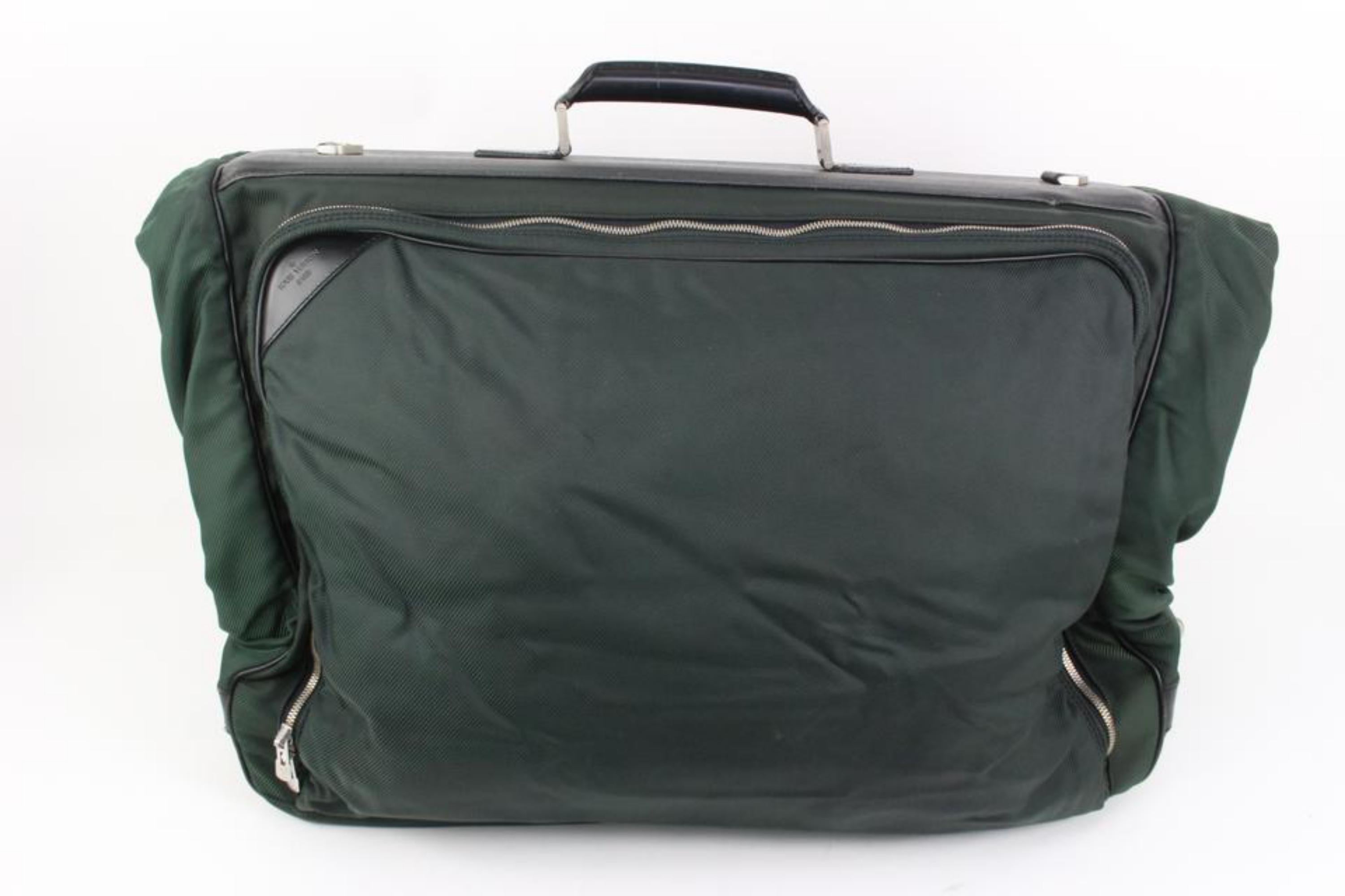 Louis Vuitton Green Taiga Leather x Nylon Santore Ardoise Garment Travel s329lk1 2