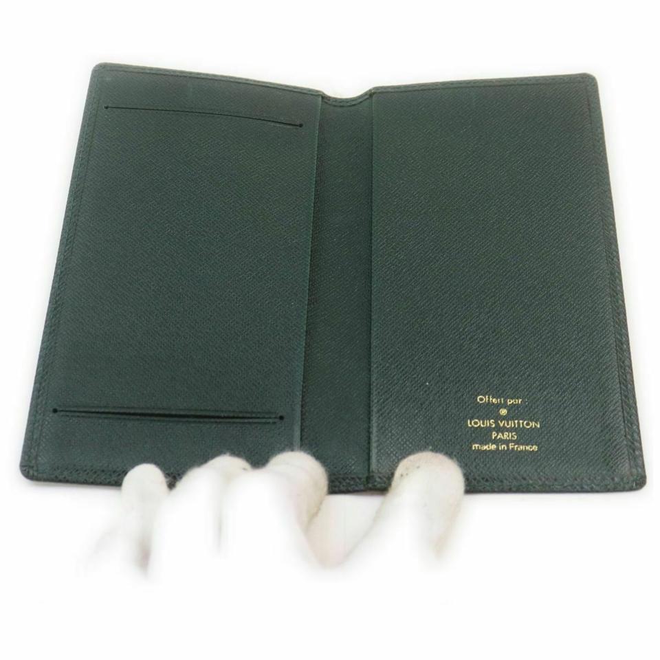 Gray Louis Vuitton Green Taiga Long Wallet Diary Cover Agenda 860975