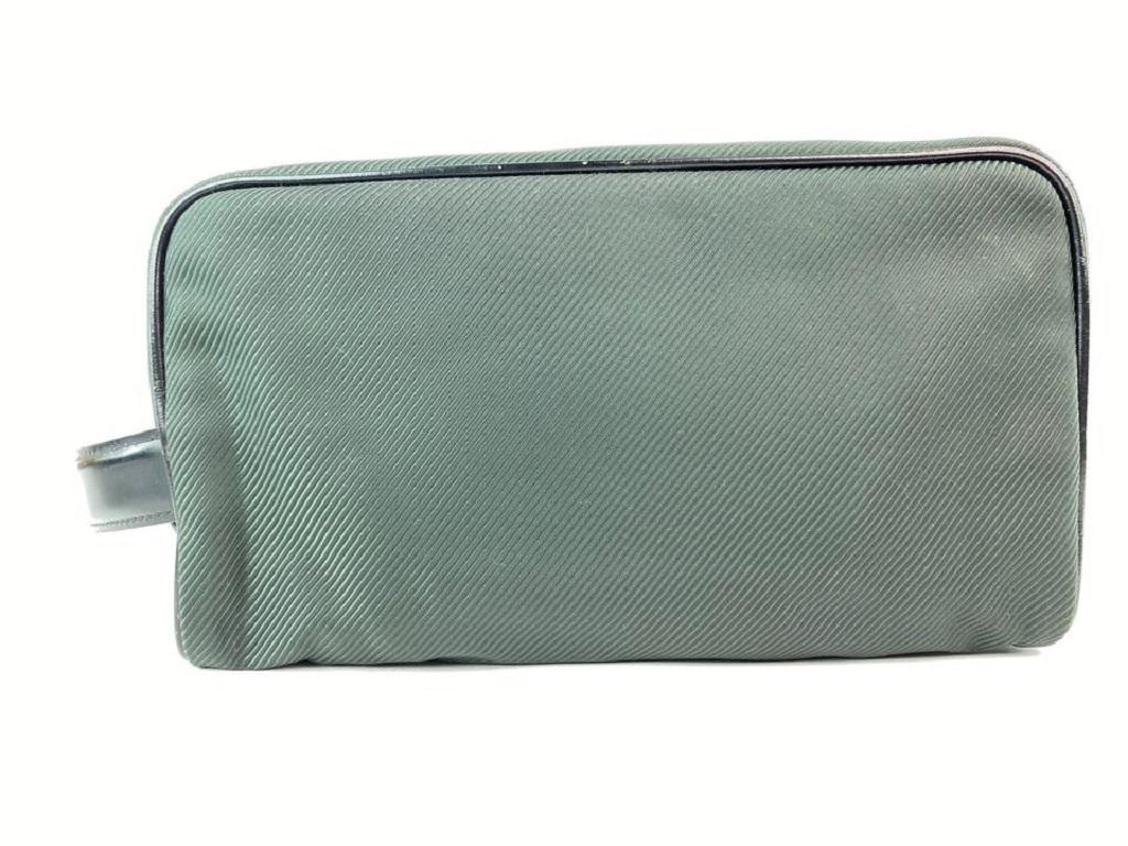 Louis Vuitton Green Taiga Nylon Palana Cosmetic Pouch Toiletry Case 18LV0 For Sale 5