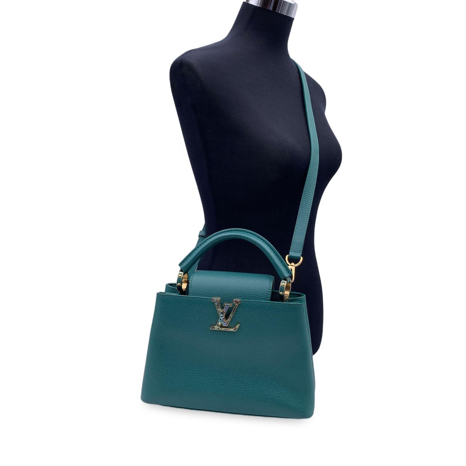 Louis Vuitton Green Taurillon Leather Capucines BB Tote Bag In Excellent Condition In Rome, Rome