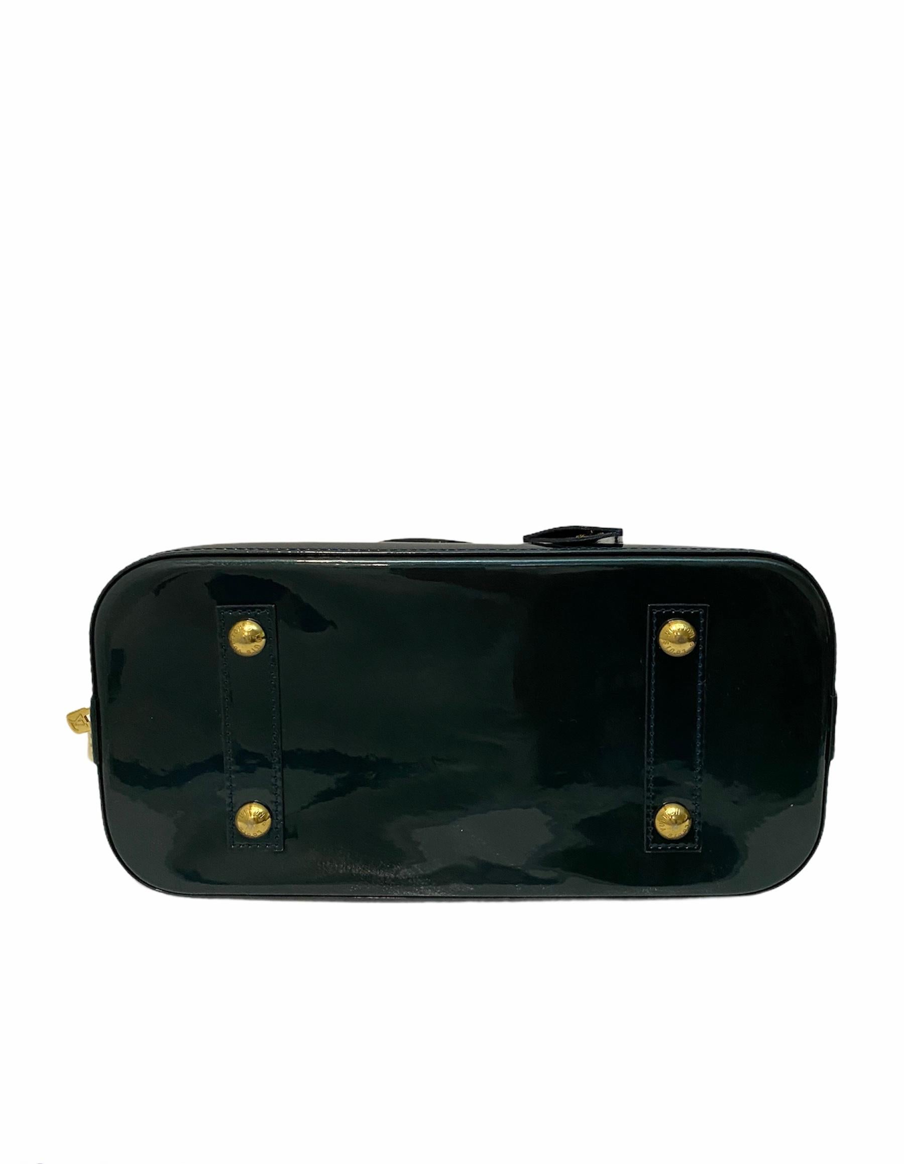 Grüne Vernice Alma MM Tasche von Louis Vuitton im Zustand „Gut“ in Torre Del Greco, IT