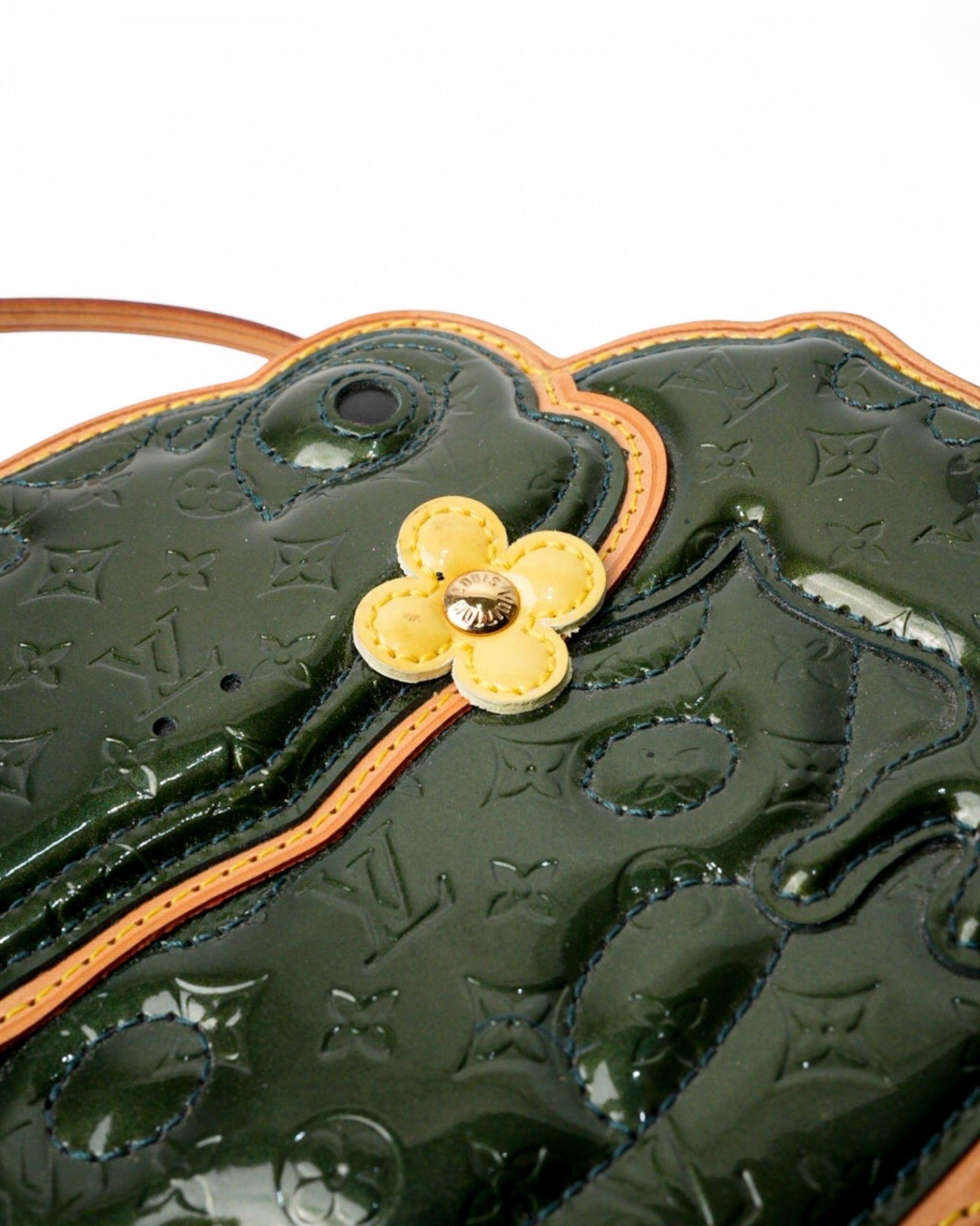 Black Louis Vuitton Green Vernice Conte De Fees Pochette Frog L.E. For Sale