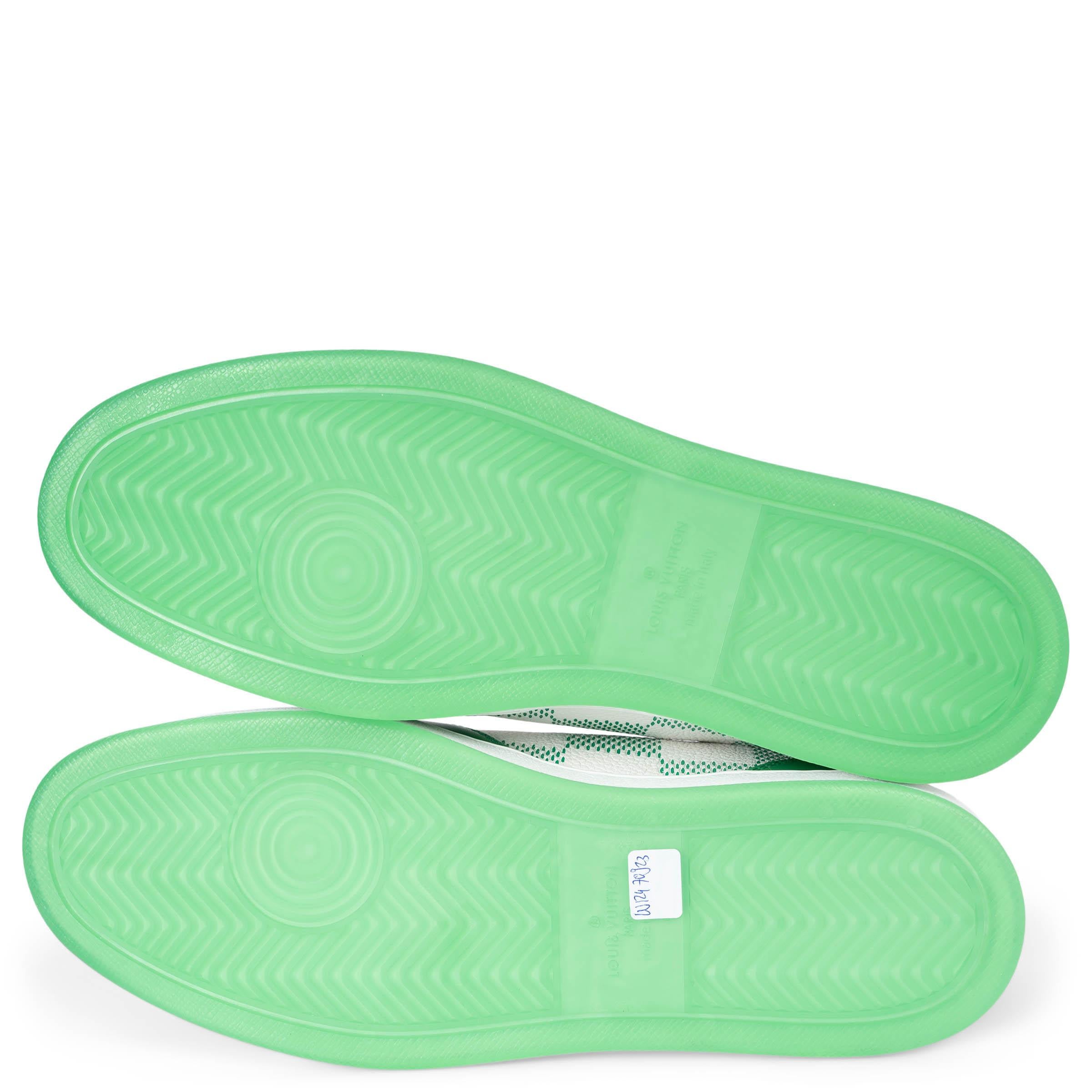 LOUIS VUITTON green & white Damier leather RIVOLI Sneakers Shoes 8 For Sale 2