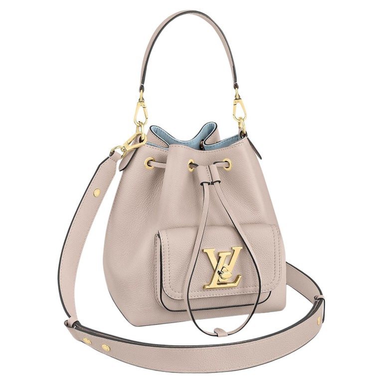 Louis Vuitton Greige Grained Calf Leather Lockme Bucket Bag For Sale at ...