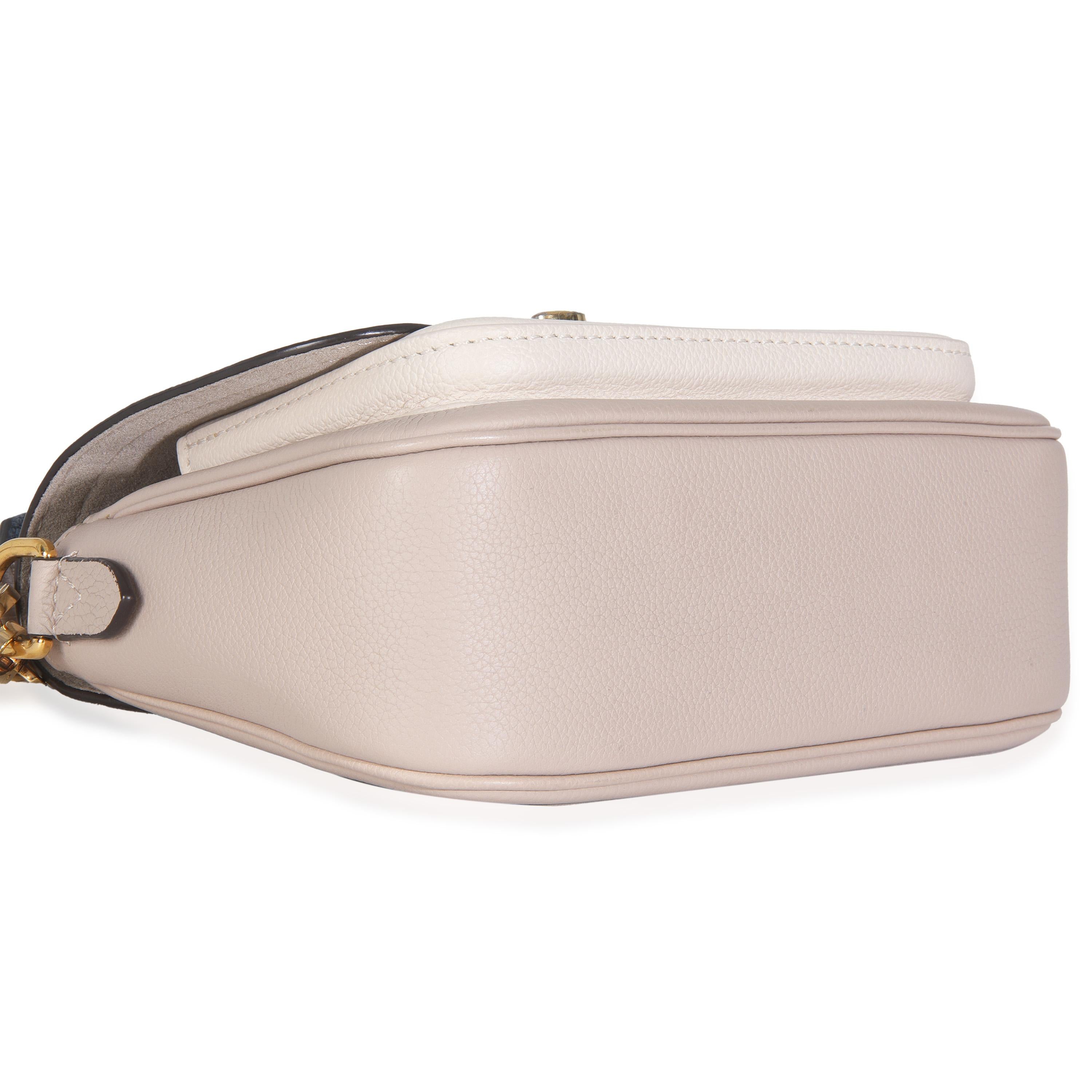 Louis Vuitton Greige Genarbtes Kalbsleder Lockme Tender für Damen oder Herren im Angebot