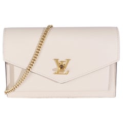 Louis Vuitton Greige Weiches Kalbsleder My Lockme Kette Pochette