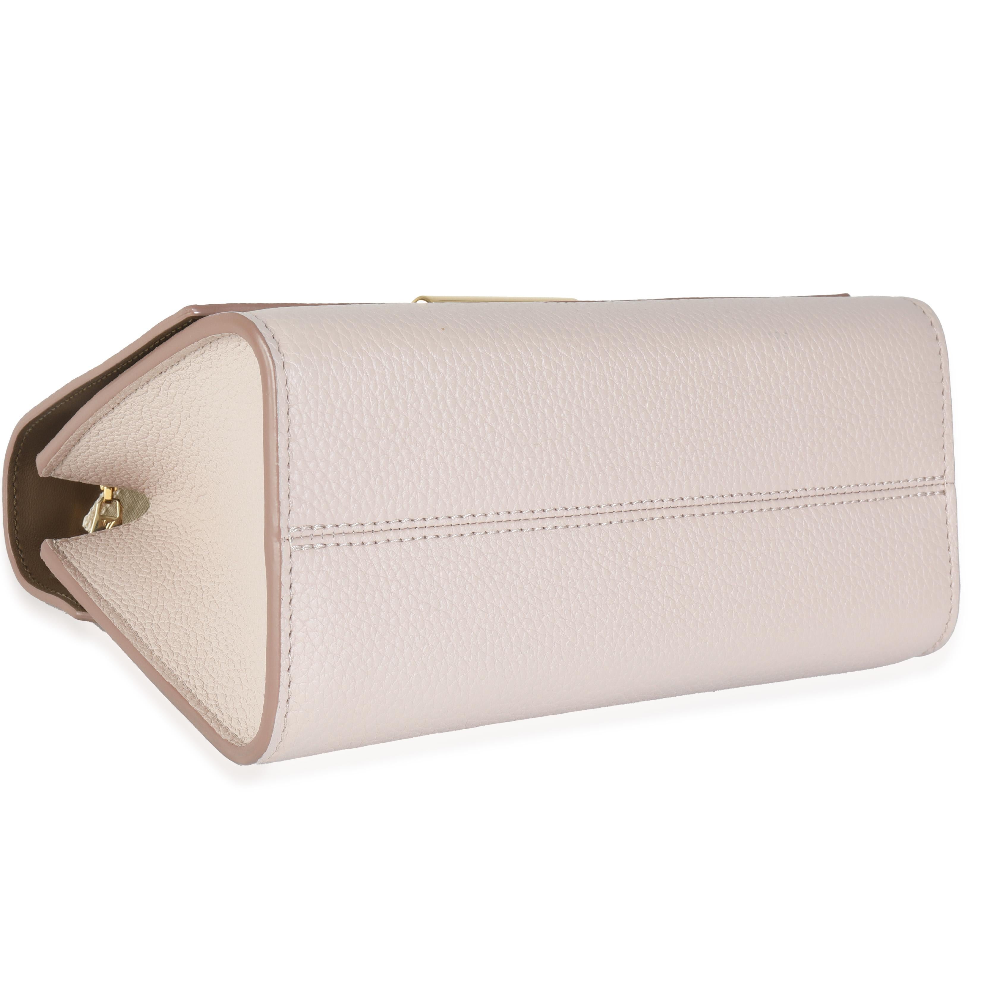 Louis Vuitton Greige Taurillon Twist One Handle PM, Taurillon Twist Damen im Angebot