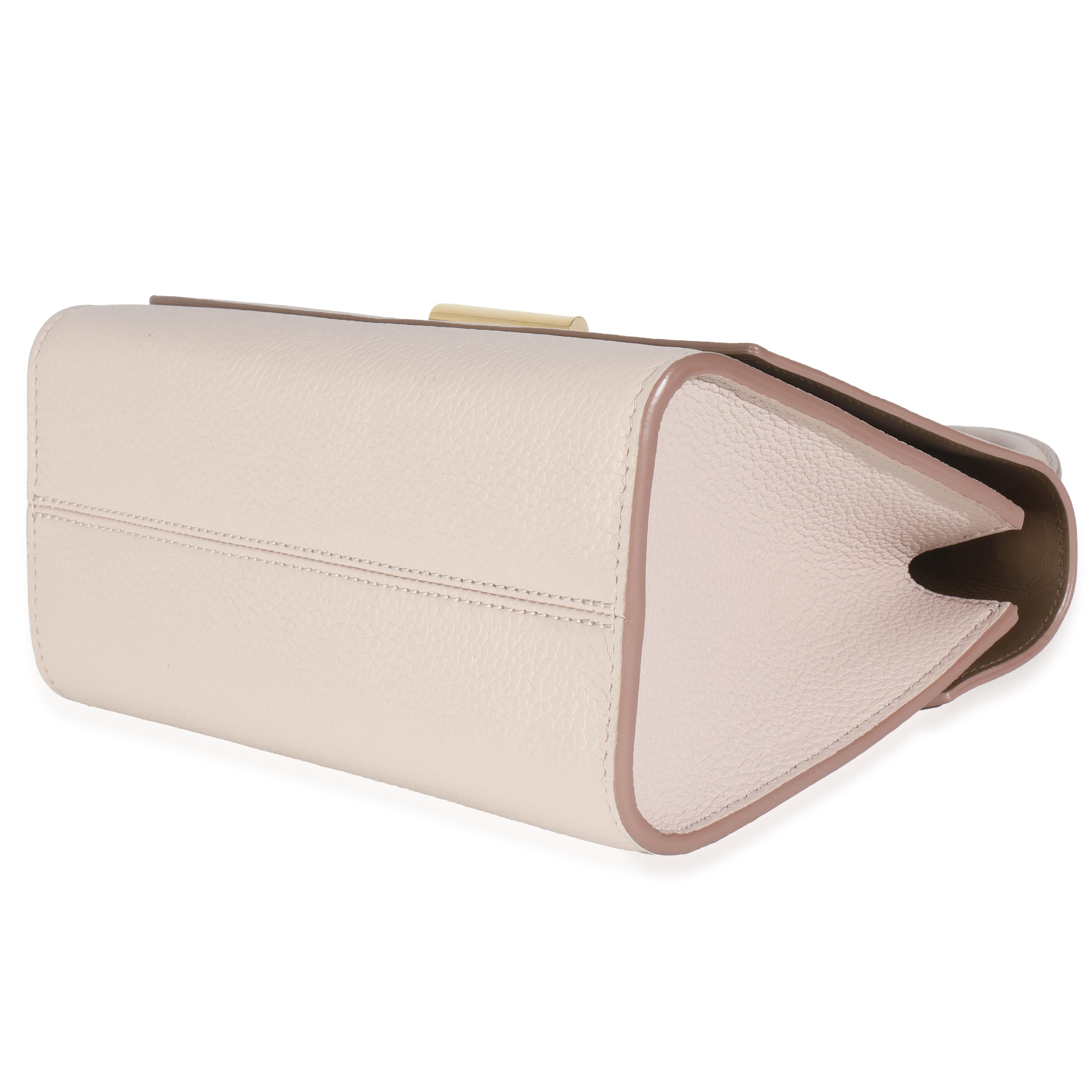 Louis Vuitton Greige Taurillon Twist One Handle PM, Taurillon Twist im Angebot 2
