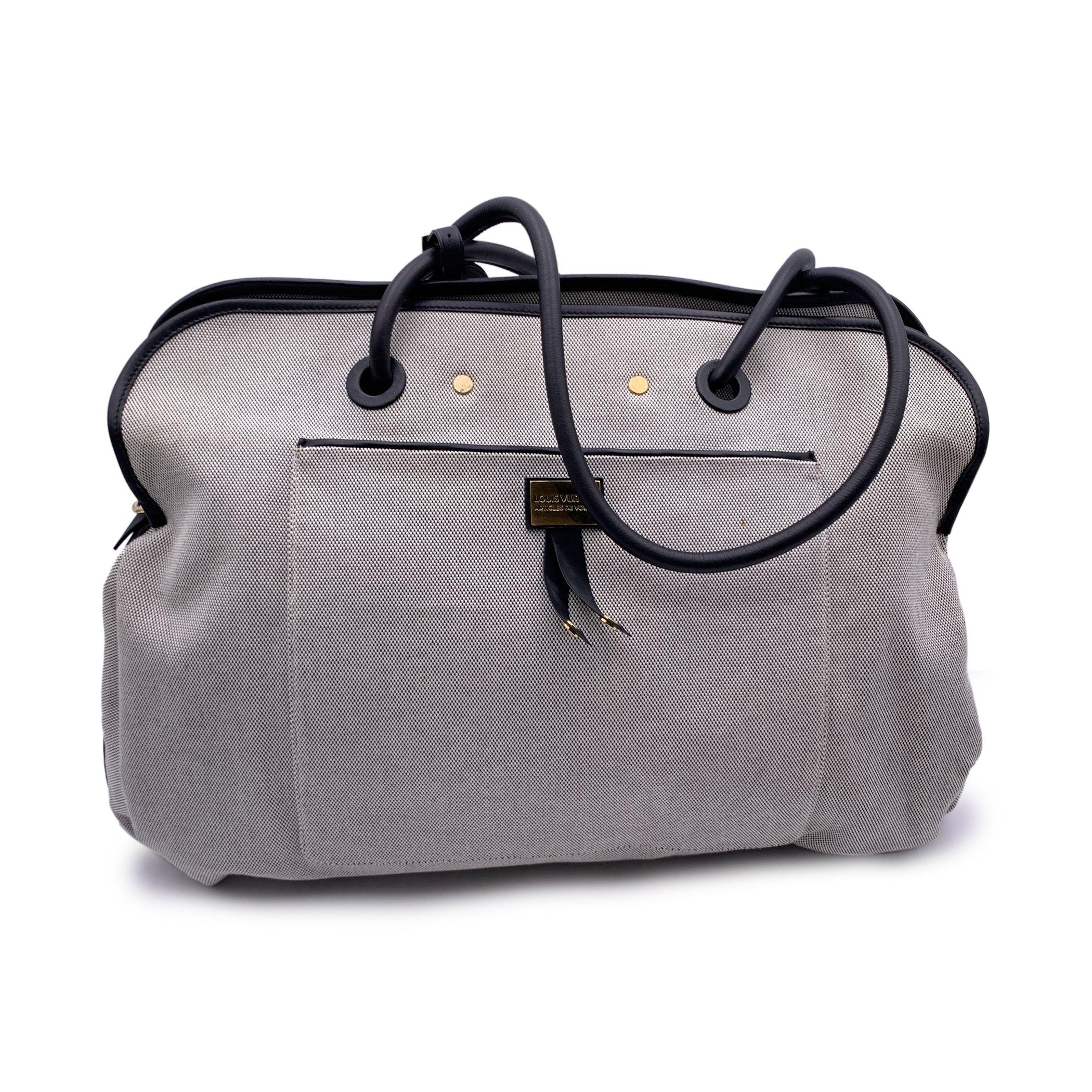 Louis Vuitton Grey and Black Canvas Articles De Voyage ToteBag In Good Condition In Rome, Rome