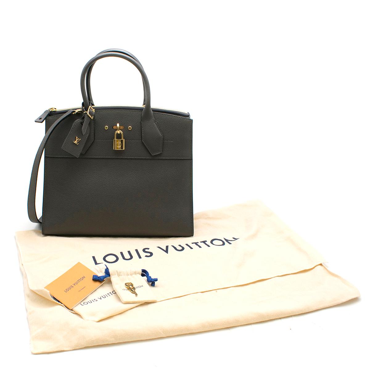 Louis Vuitton Grey Autres High End City Steamer MM Bag

 - Toron handles with Dora handle mounts
 - Gold-tone hardware
 - Name tag with metallic LV signature
- Engraved and faceted padlock
 - LV circle hot-stamped on back
- Cowhide lining
-