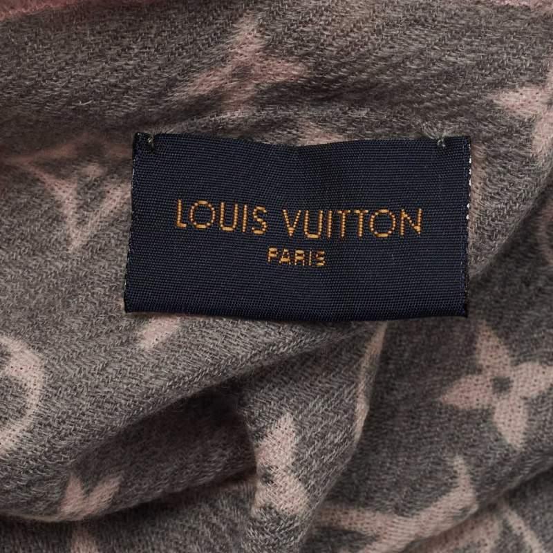 Louis Vuitton Grey/Blue Gradient Wool Monogram Telling Stole In Good Condition In Dubai, Al Qouz 2