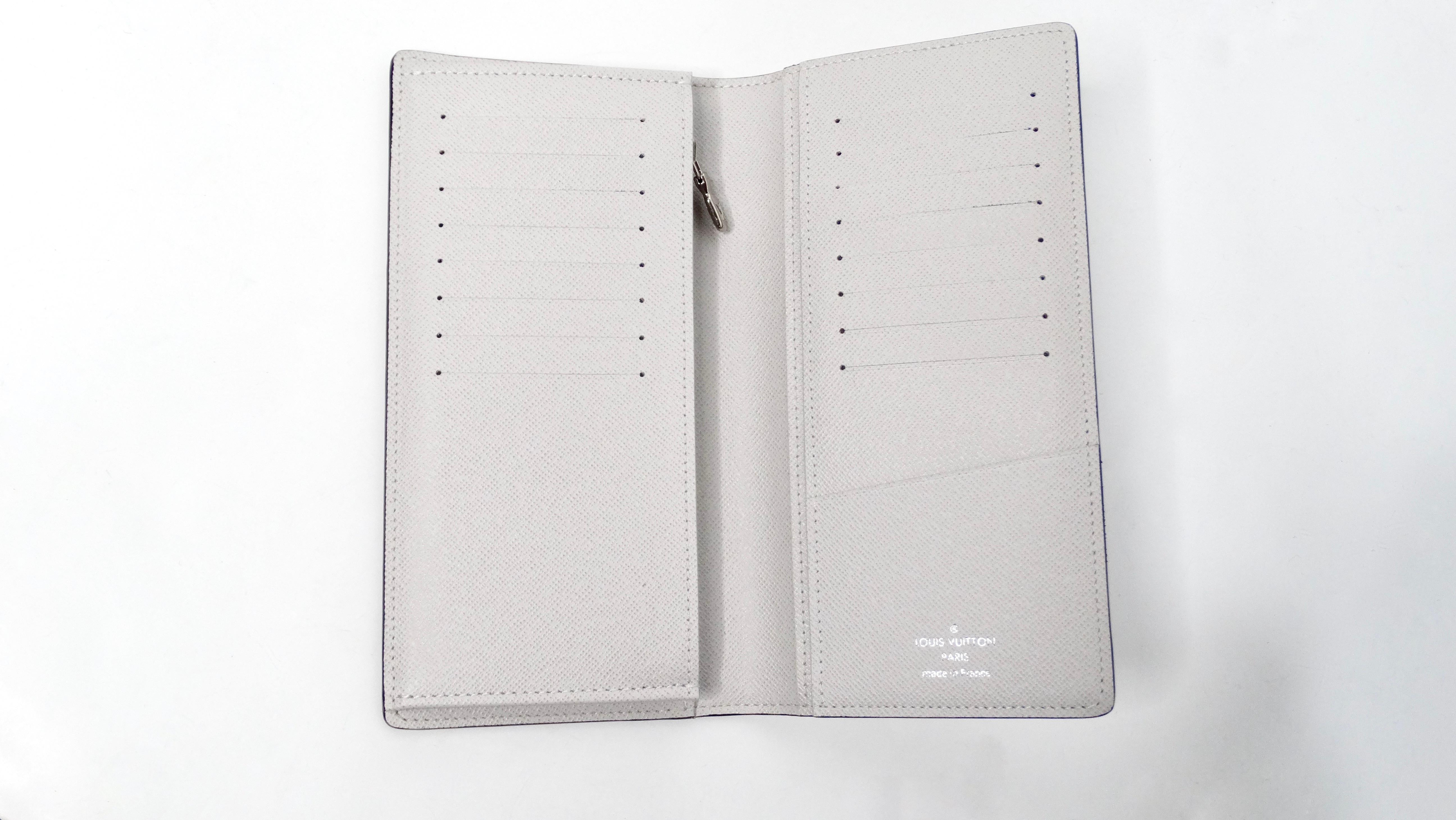 Women's or Men's Louis Vuitton Grey Brazza Monogram Canvas Leather Wallet For Sale