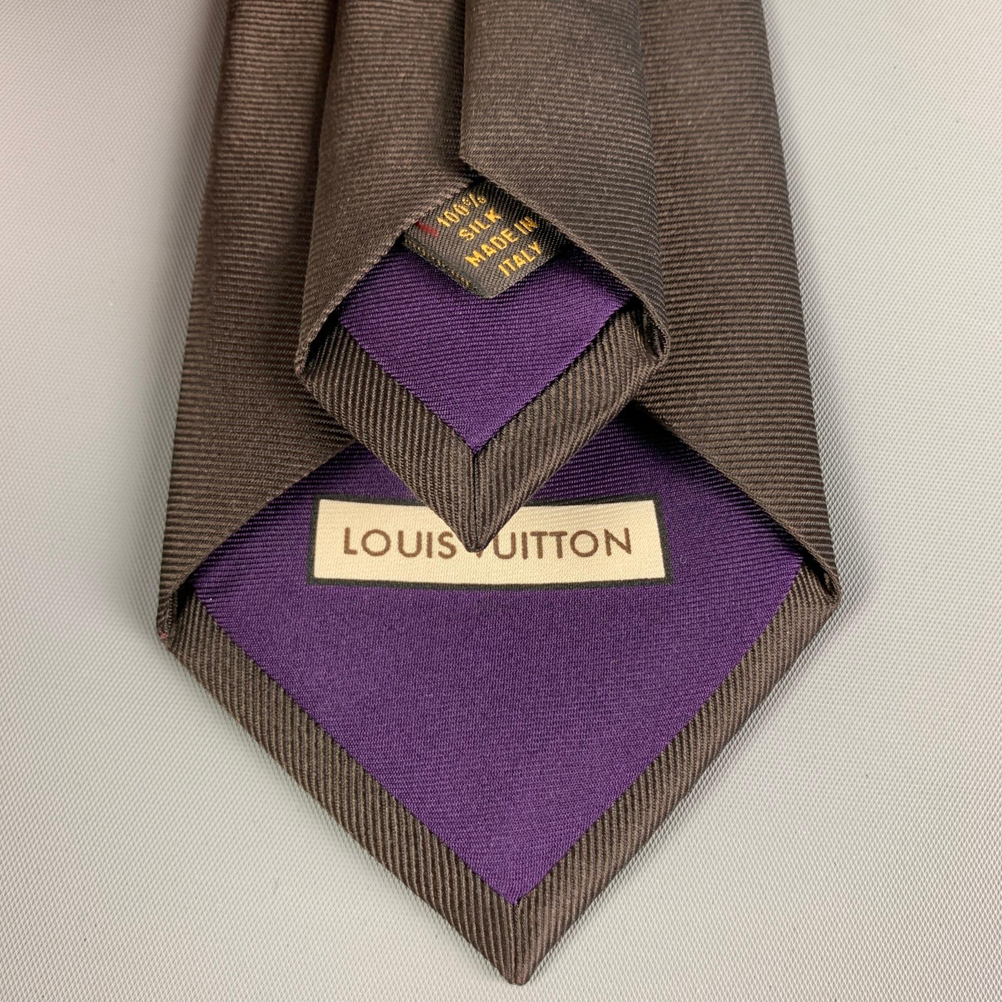Men's LOUIS VUITTON Grey Brown Burgundy Vertical Stripe Silk Tie