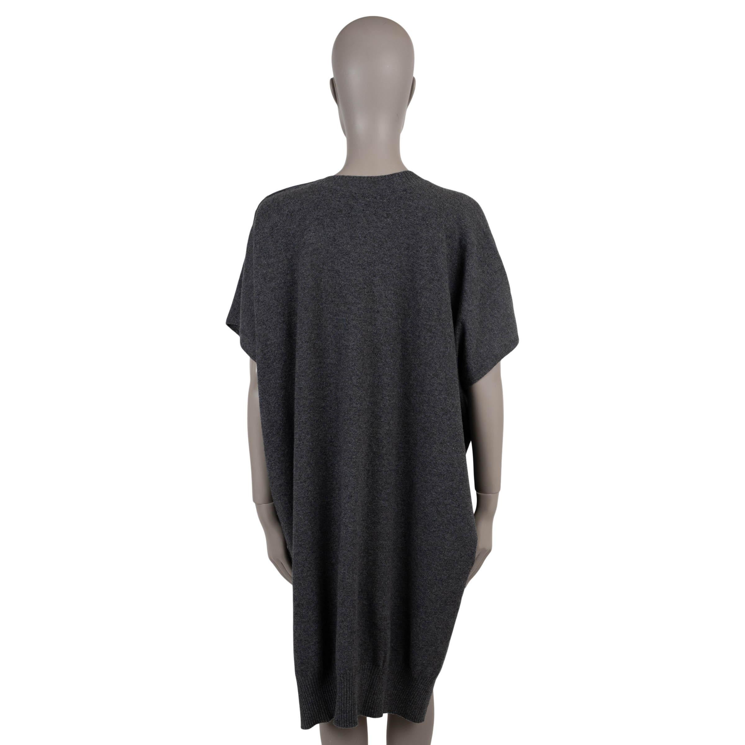 Nero LOUIS VUITTON grigio cashmere 2017 Abito in maglia con collo abbottonato L.L.A. in vendita