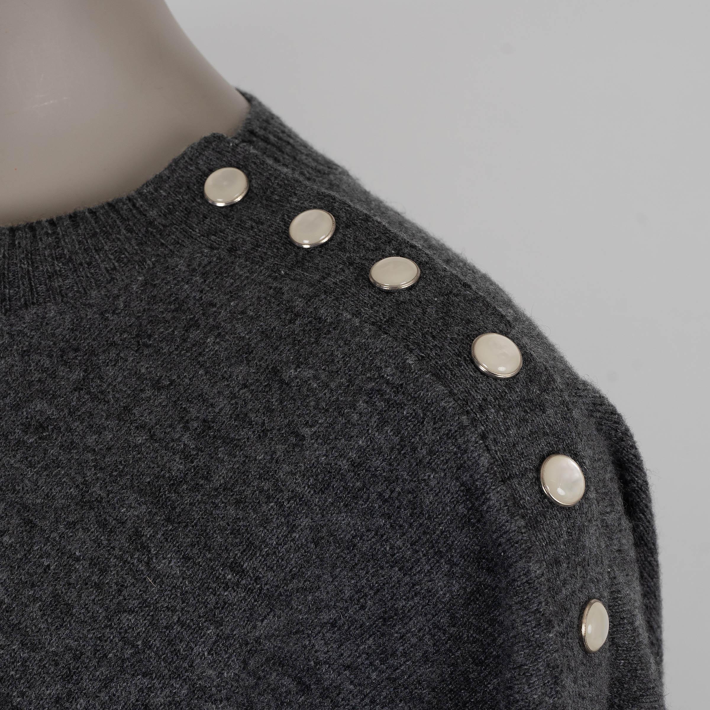 Donna LOUIS VUITTON grigio cashmere 2017 Abito in maglia con collo abbottonato L.L.A. in vendita