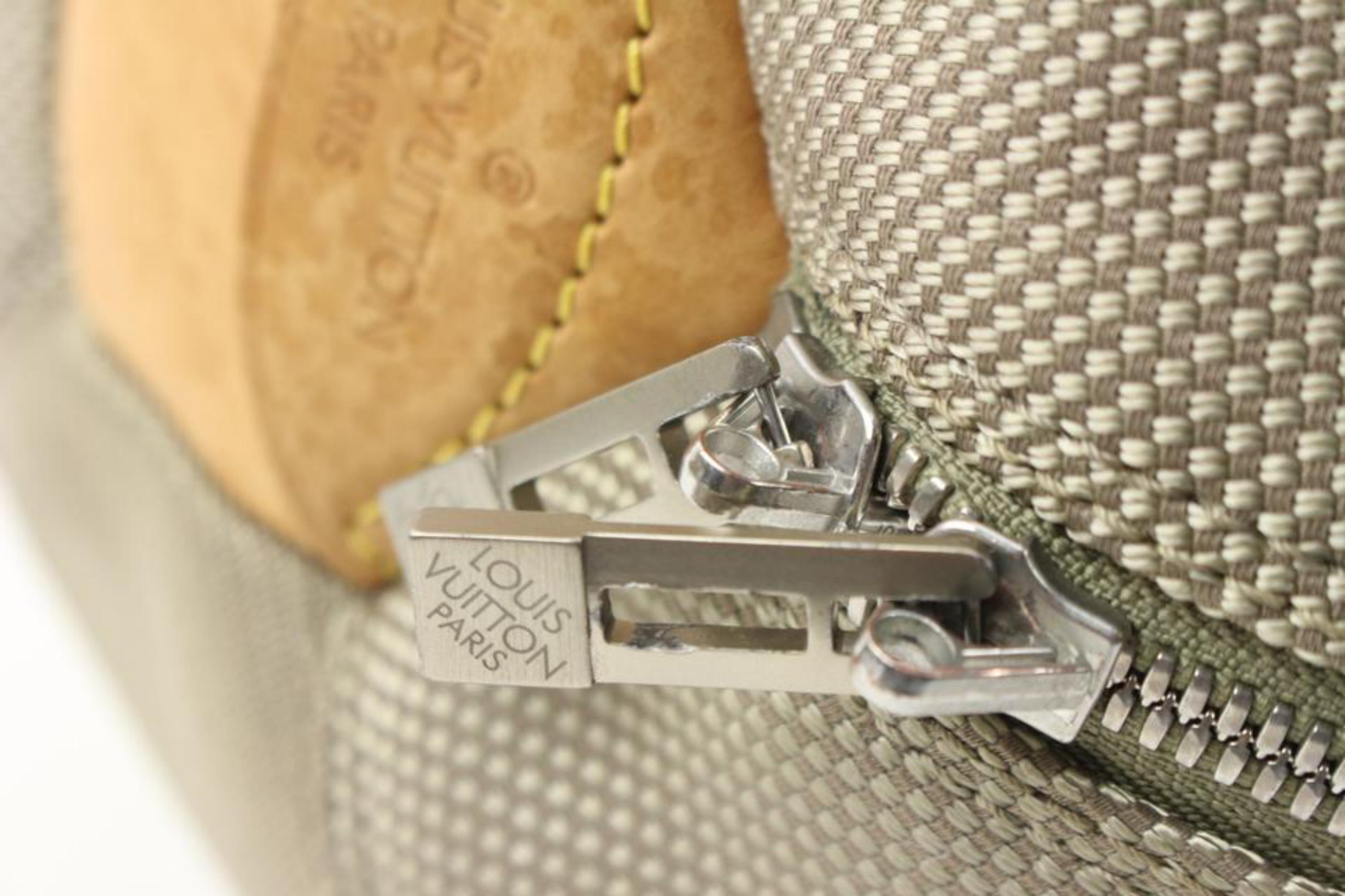 Louis Vuitton - Sac à dos attaquant Damier Deant gris 68lv23s en vente 3