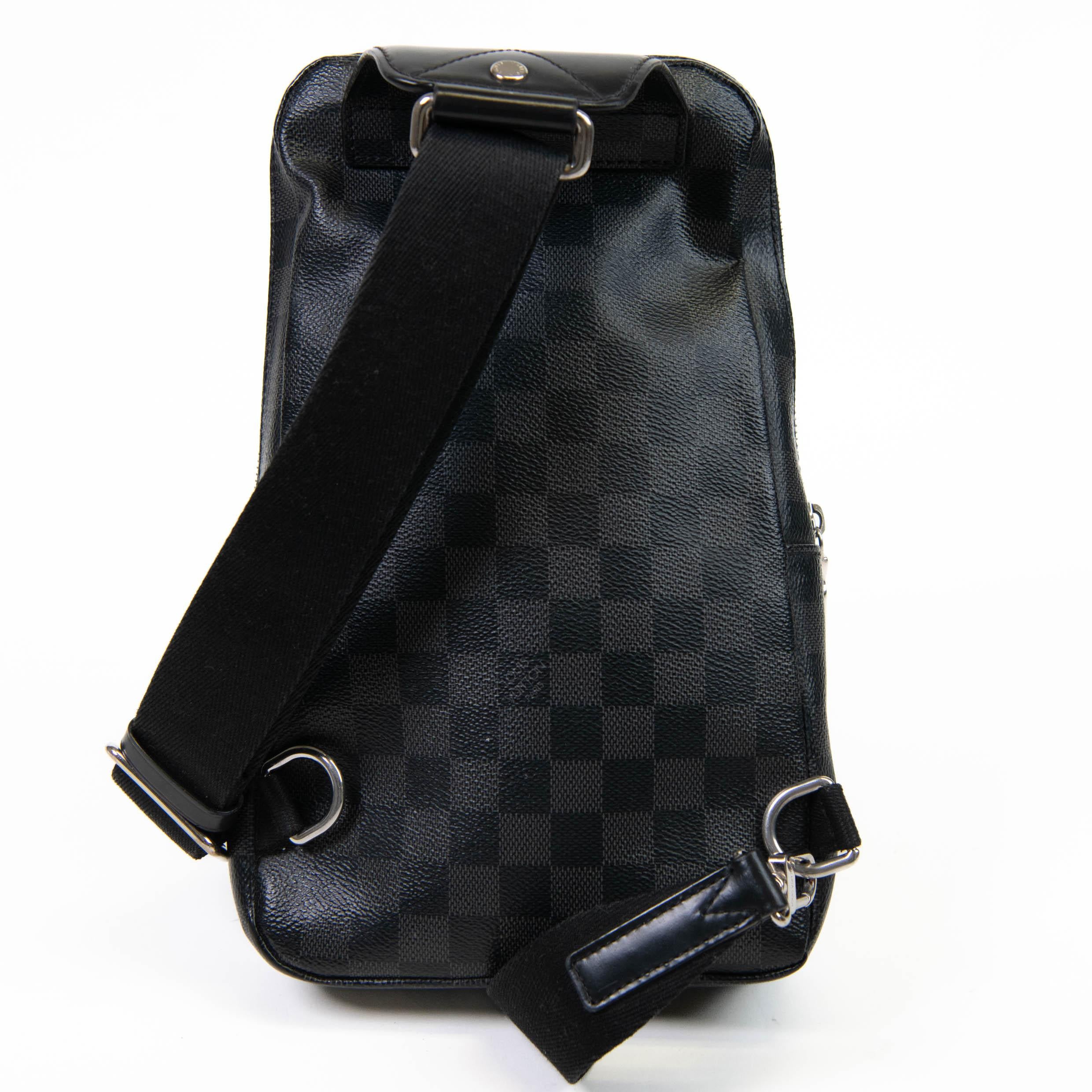 Black Louis Vuitton Grey Damier Graphite Coated Canvas Avenue Sling Backpack For Sale