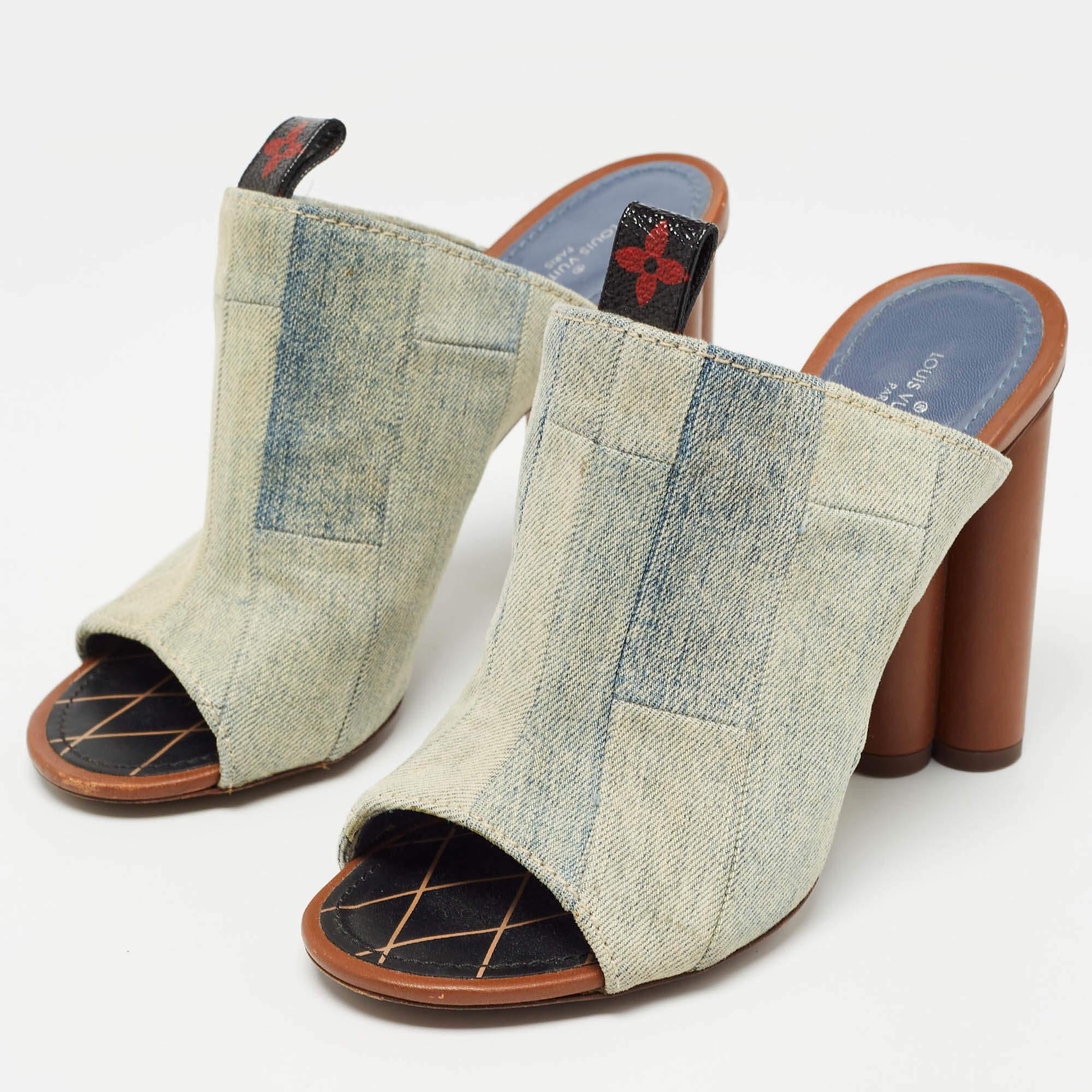 A perfect blend of luxury, style, and comfort, these designer mules are made using quality materials and frame your feet in the most elegant way. They can be paired with a host of outfits from your wardrobe. 