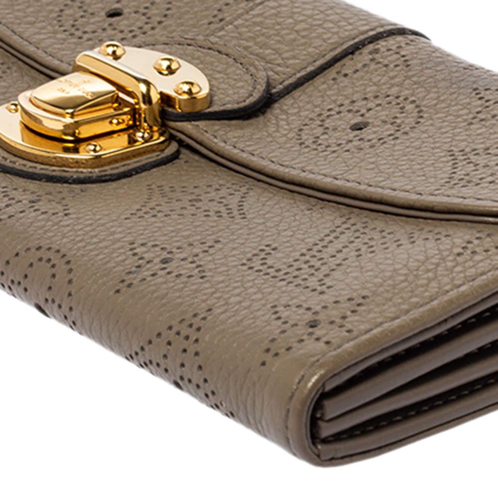 Louis Vuitton Grey Ebene Monogram Mahina Leather Amelia Wallet 6