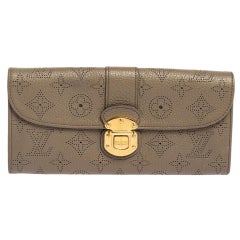Louis Vuitton Grey Ebene Monogram Mahina Leather Amelia Wallet
