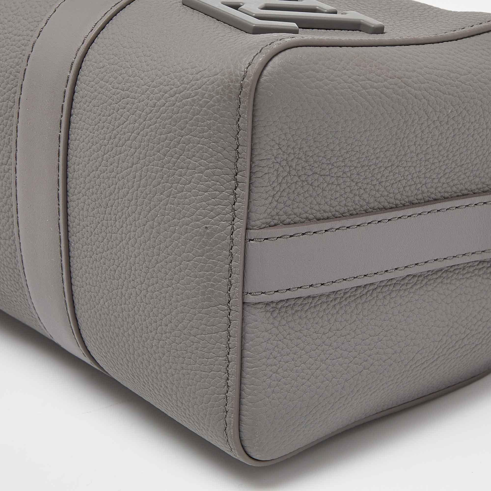 Louis Vuitton Grau Leder City Keepall Tasche im Angebot 6