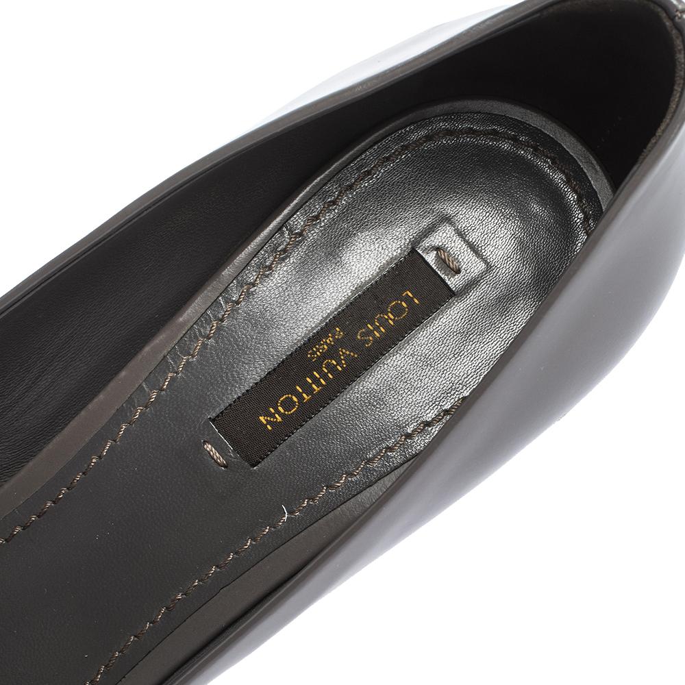 Louis Vuitton Grey Leather Logo Embellished Peep Toe Platform Pumps Size 38.5 1