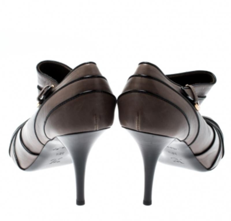 Donna Louis Vuitton - Pelle grigia Marlene - Stivaletti alla caviglia con punta aperta - Taglia 38,5 in vendita