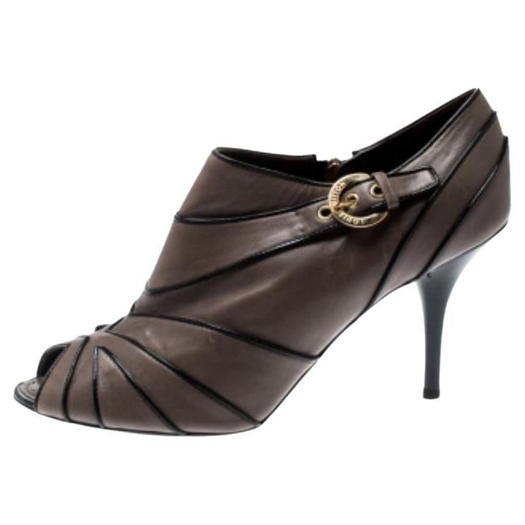 Louis Vuitton - Pelle grigia Marlene - Stivaletti alla caviglia con punta aperta - Taglia 38,5 in vendita
