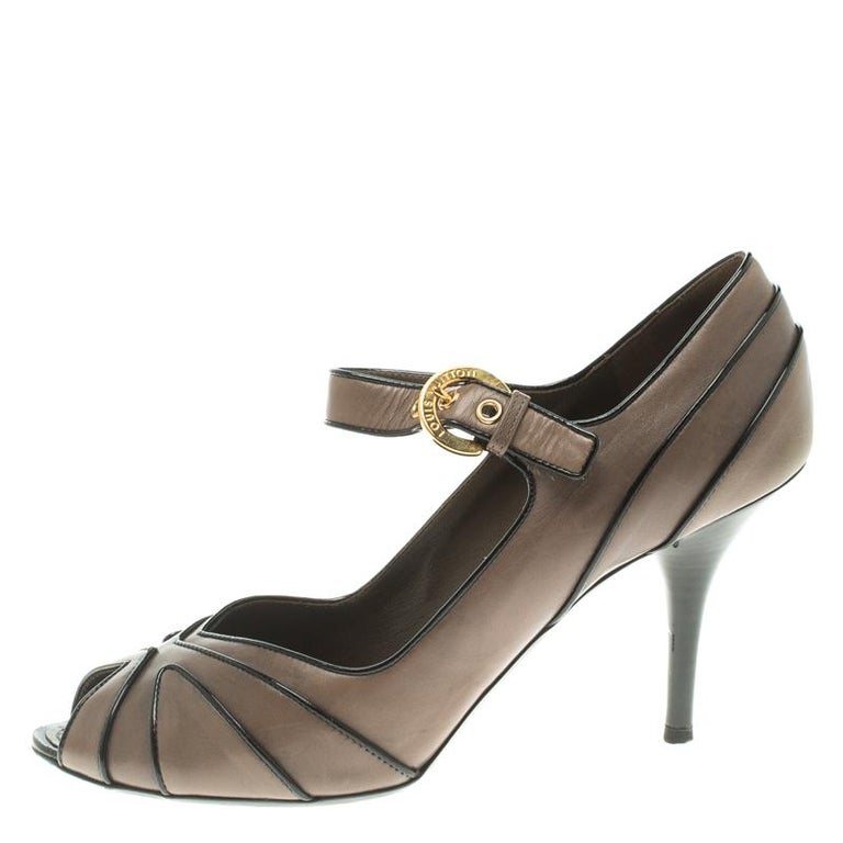 Louis Vuitton Grey Leather Mary Jane Peep Toe Pumps Size 38 For Sale at
