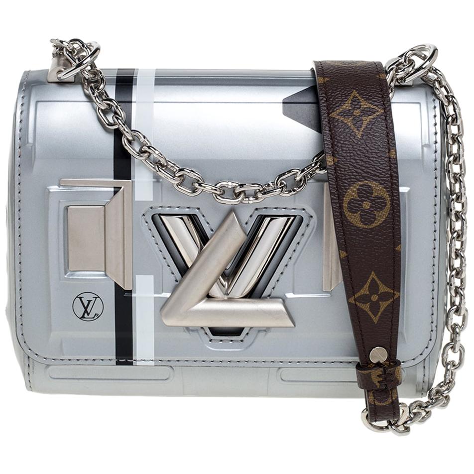 Louis Vuitton Gold Epi Leather Twist PM Bag at 1stDibs  louis vuitton gold  handbag, gold louis vuitton purse, gold lv purse