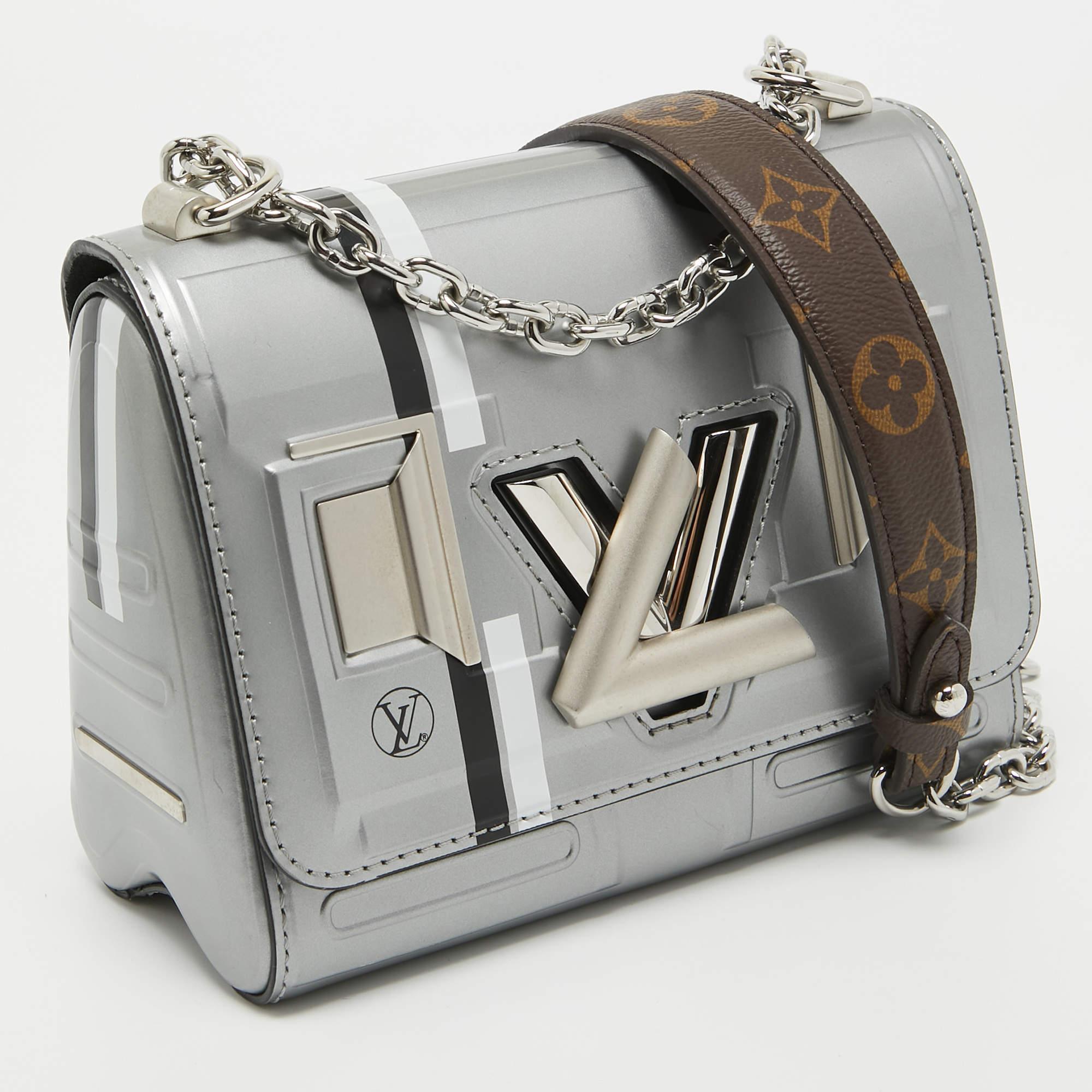 Louis Vuitton Grey Leather Spaceship Twist PM Bag In Excellent Condition In Dubai, Al Qouz 2