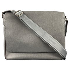 LOUIS VUITTON Grey Leather Taiga Roma MM Messenger Bag