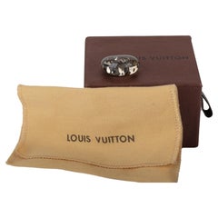 Louis Vuitton - Bague  incrustation en lucite grise