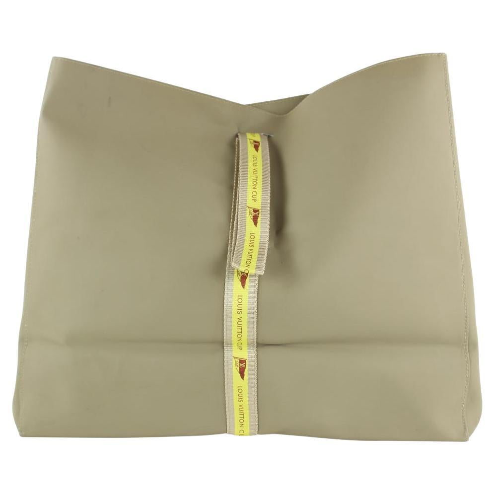 Louis Vuitton Bolsa Gris LV Copa del Mundo Neutrales 12LVS1210 en venta