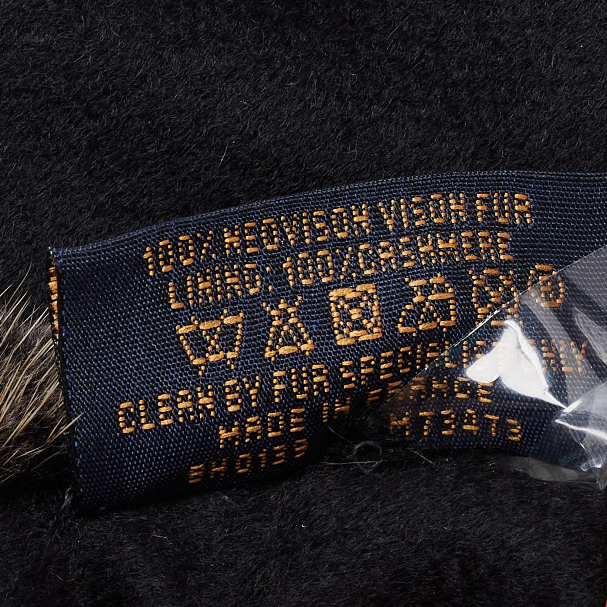 Louis Vuitton Grey Monogram Constellation Mink Fur Scarf In New Condition For Sale In Dubai, Al Qouz 2