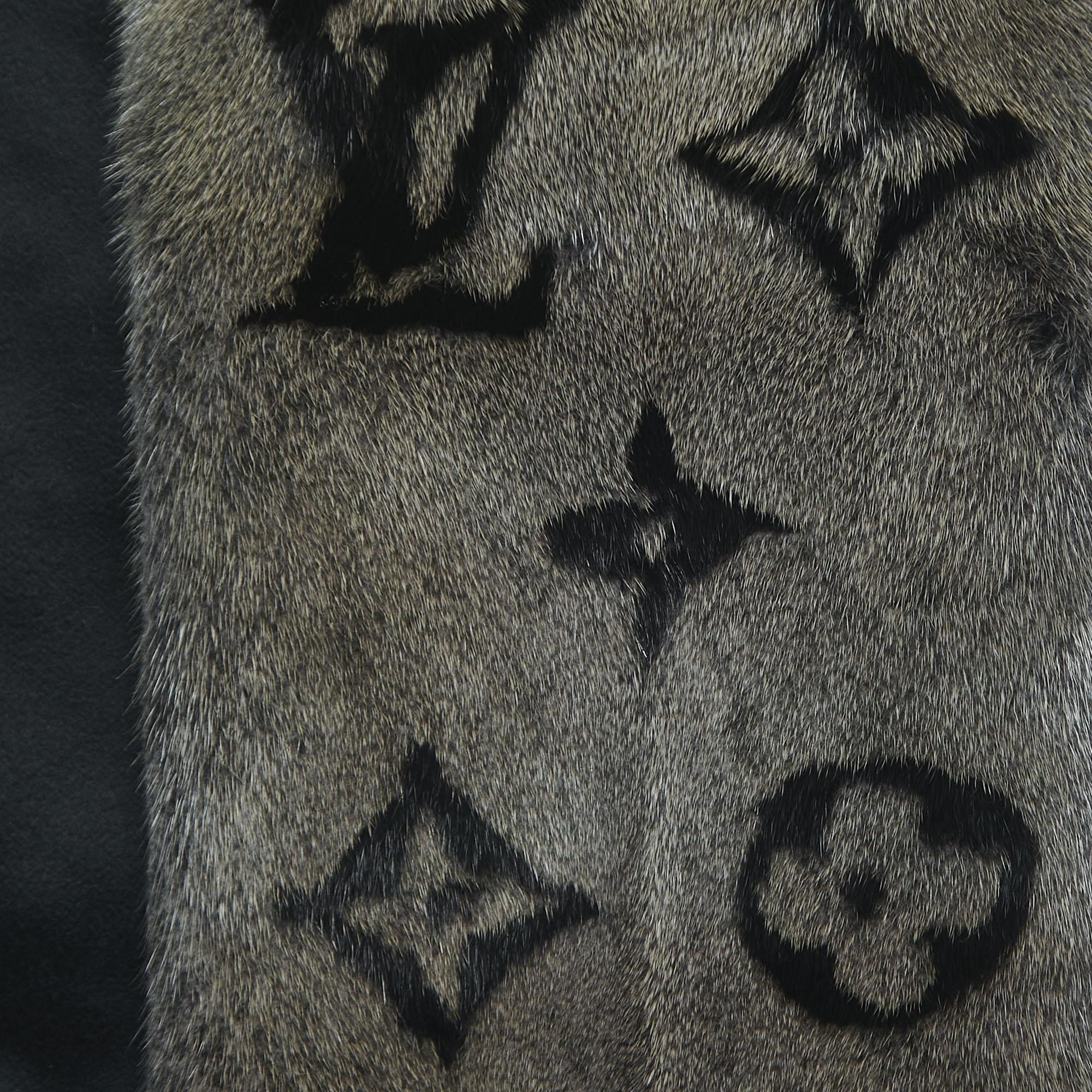 Louis Vuitton Grey Monogram Constellation Mink Fur Scarf For Sale 1