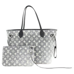 Neverfull Louis Vuitton Handbags Grey Cloth ref.961678 - Joli Closet