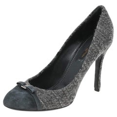 Louis Vuitton Grey Monogram Fabric and Suede Bow Cap Toe Pumps 39