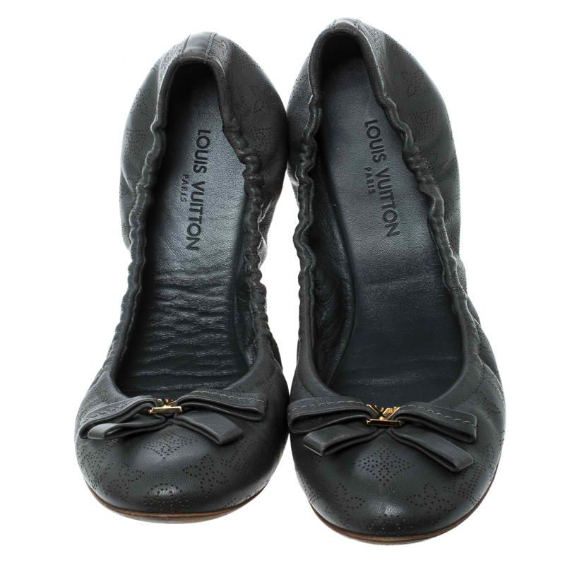 Black Louis Vuitton Grey Monogram Leather Bow Scrunch Ballet Flats Size 37.5