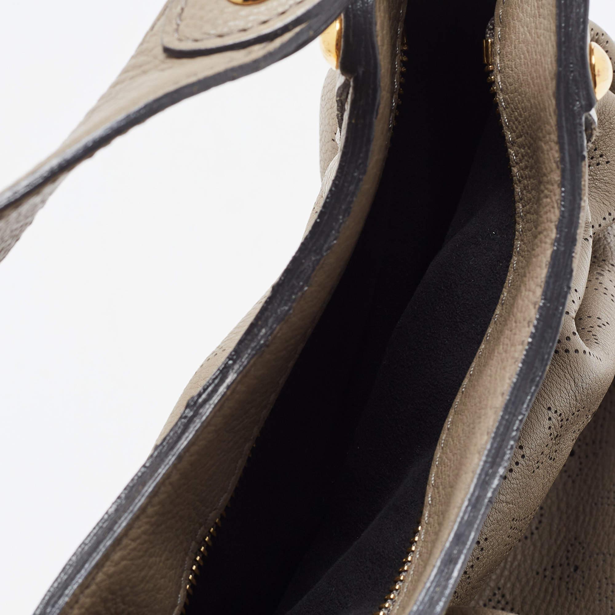 Louis Vuitton Grey Monogram Mahina Leather Solar PM Bag For Sale 5