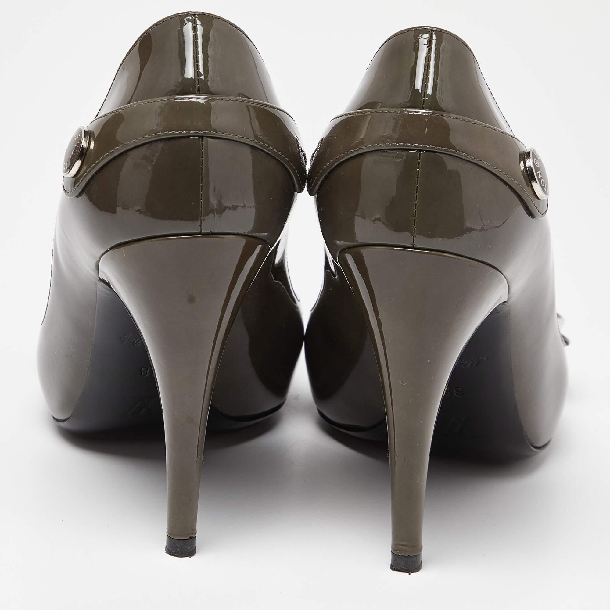 De las mujeres Bombas de charol gris Louis Vuitton talla 38 en venta
