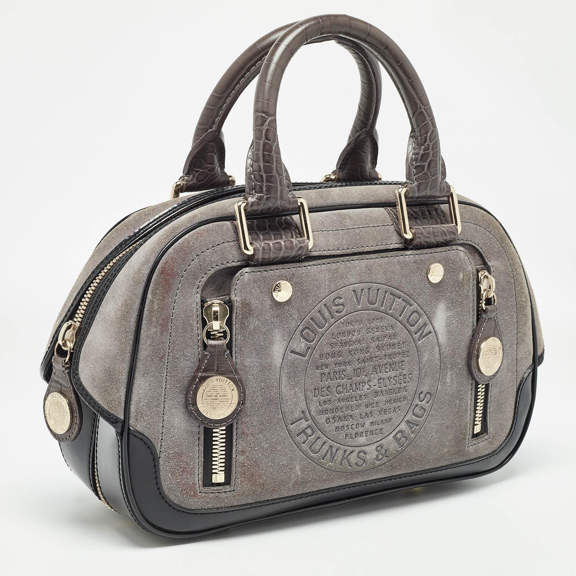 Louis Vuitton Grey Suede and Leather Limited Edition Havane Stamped Trunk GM Bag In Good Condition In Dubai, Al Qouz 2
